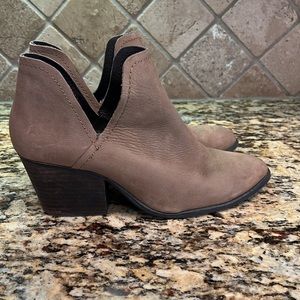 Steve Madden Adelphie Brown Tan Leather Boots Size 9